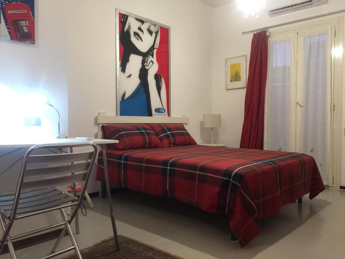 Short Let Hotel Олбия Екстериор снимка