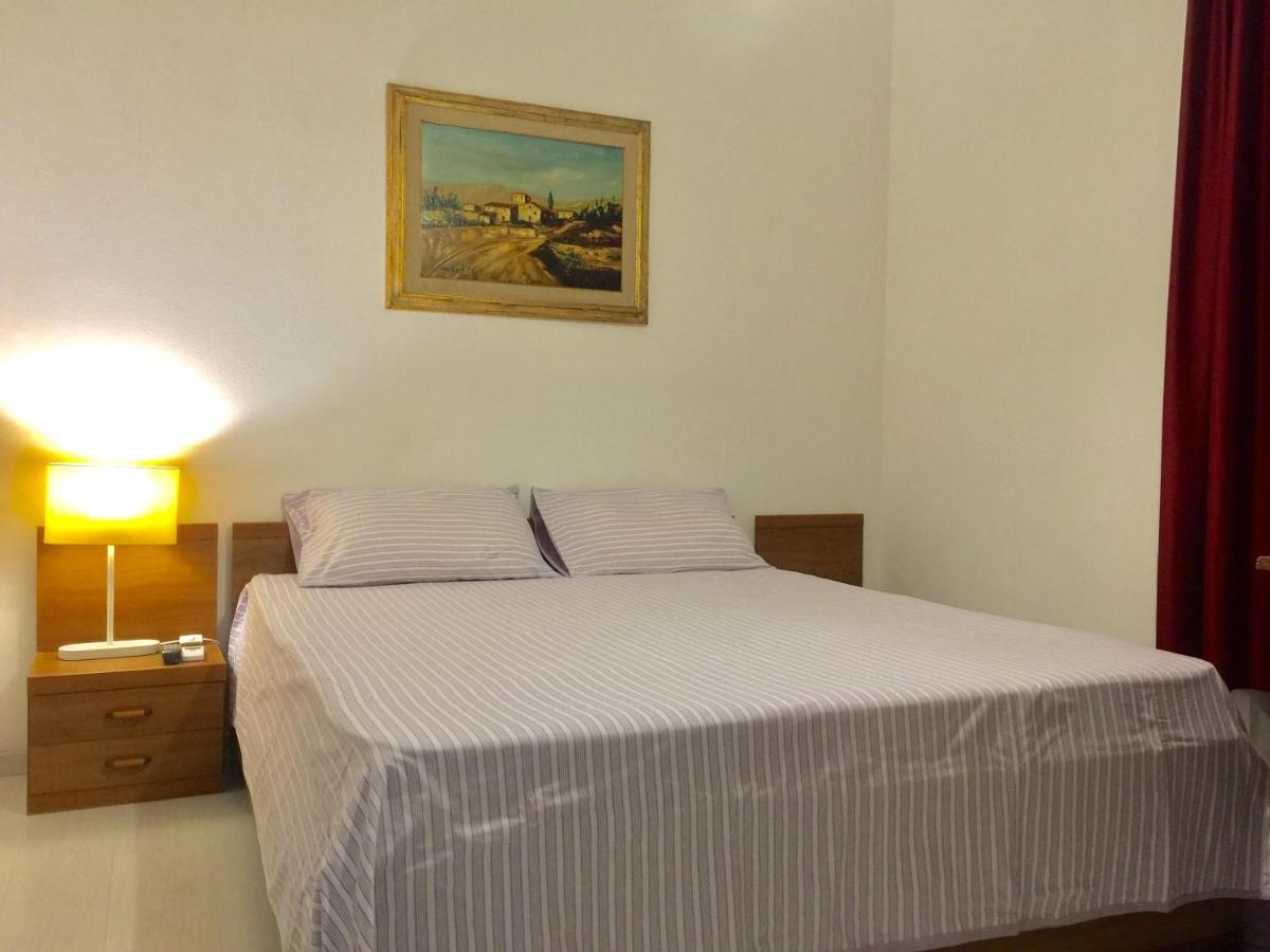 Short Let Hotel Олбия Екстериор снимка