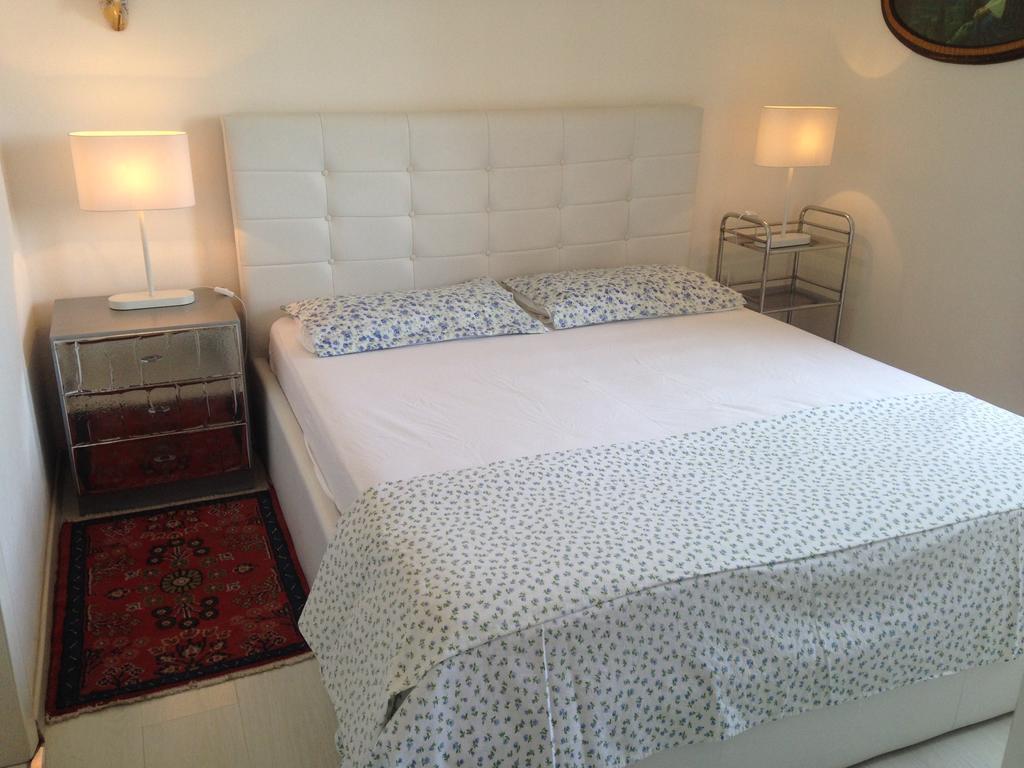 Short Let Hotel Олбия Екстериор снимка