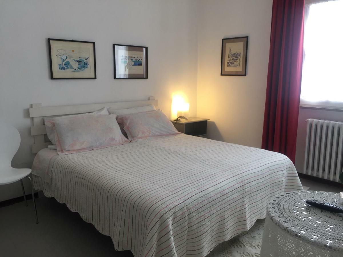 Short Let Hotel Олбия Екстериор снимка