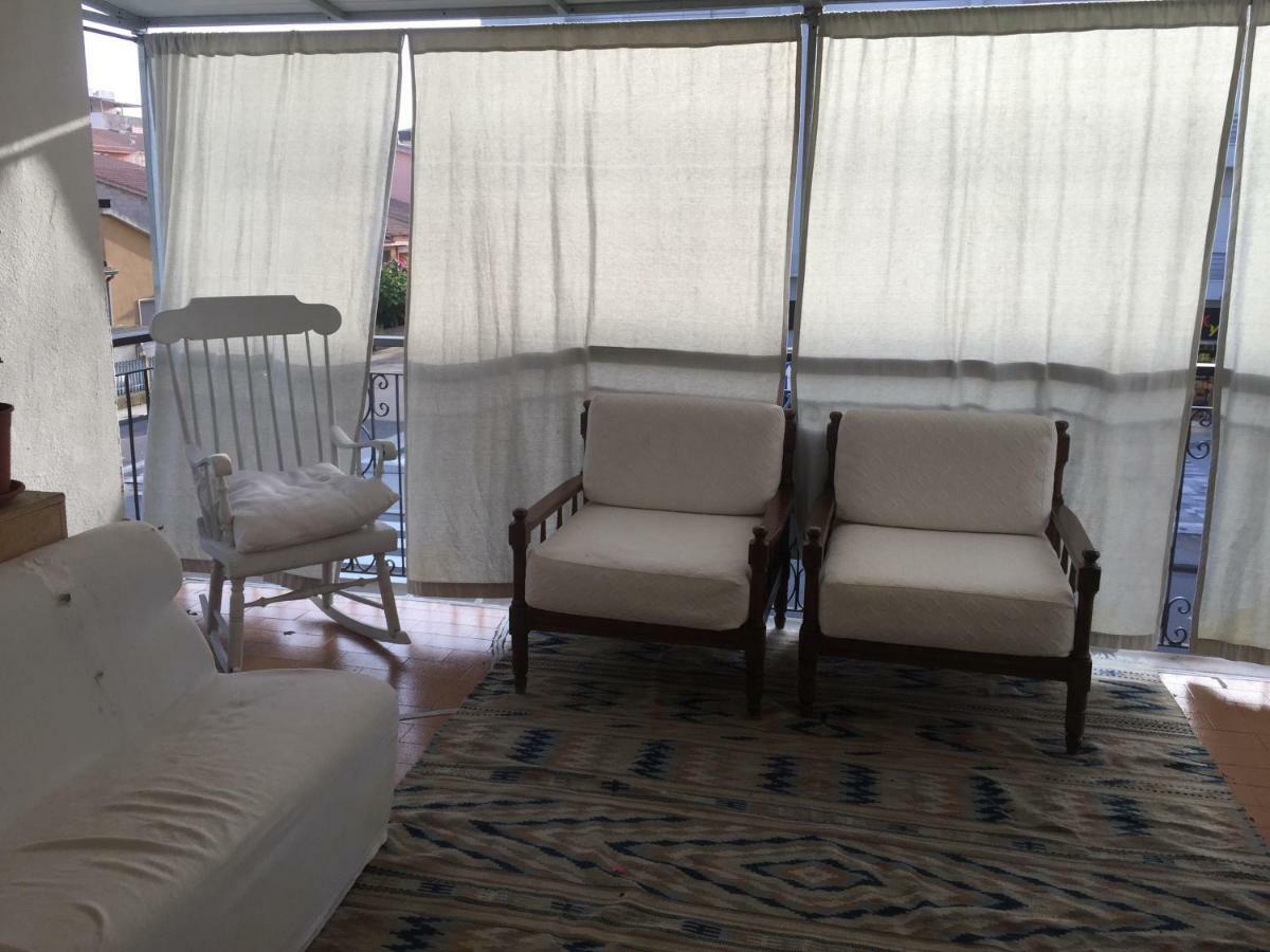 Short Let Hotel Олбия Екстериор снимка